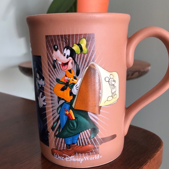 Goofy Mug by: Walt Disney - Picture 1 of 7